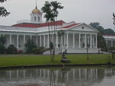 2403436-Presiden_PalaceBotanical_Garden_Bogor-West_Java_Province